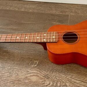 Vintage ukulele